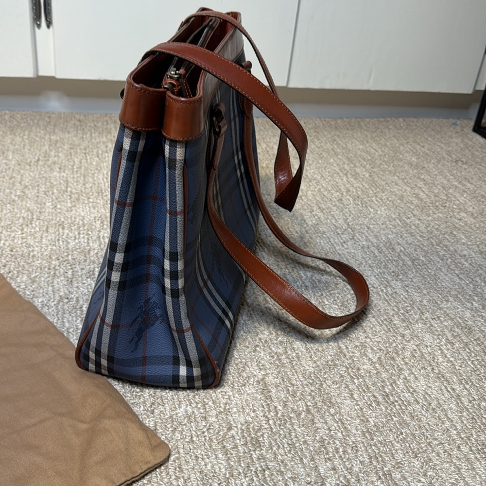 Vintage Burberry Blue Label Blue Nova Check Zip Tote Bag - Picture 9 of 14